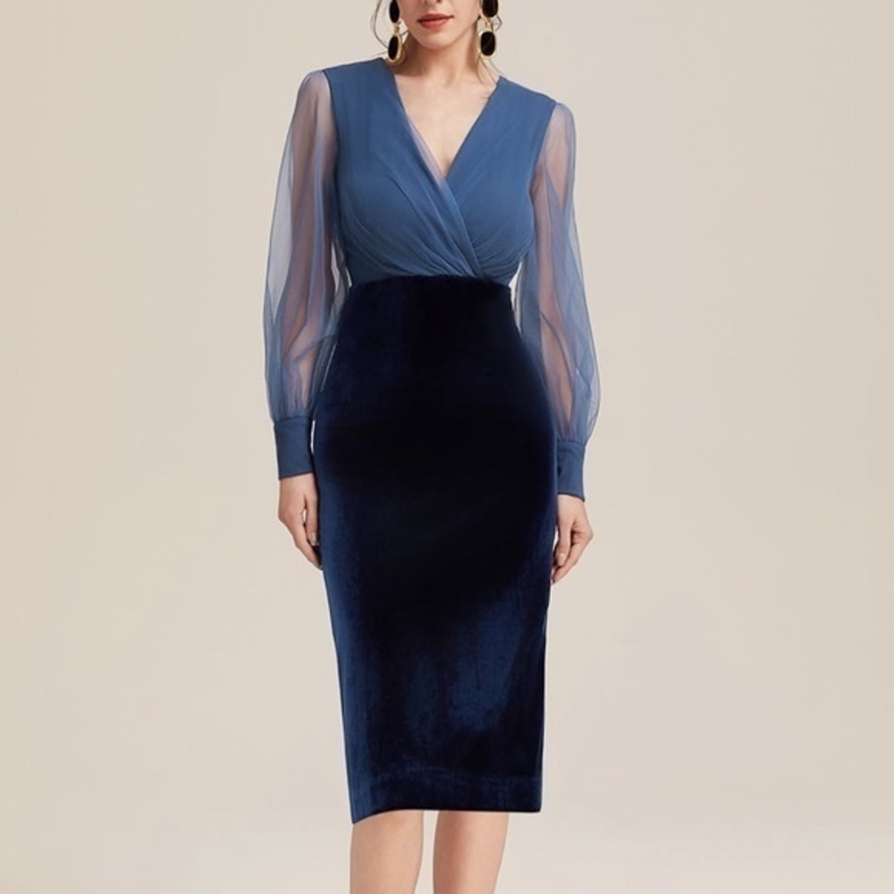 Fehaute Blue Velvet Long Sleeve V Neck Dress Sz. 4 NWT!